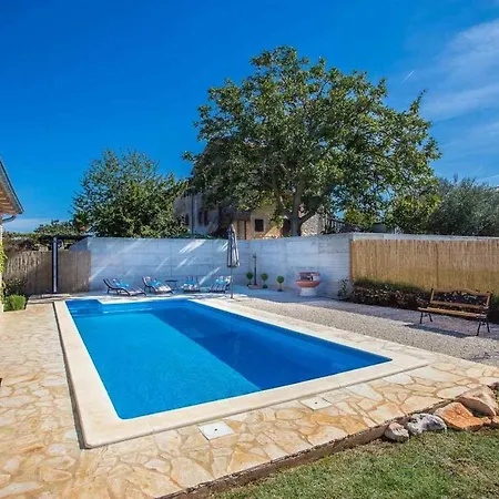 Mala Novigrad Istria