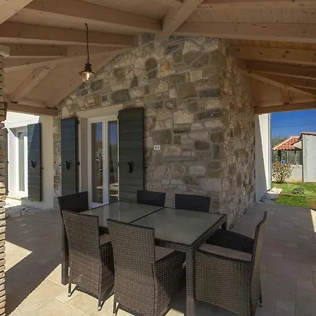 Mala Dom wakacyjny Novigrad (Istria)